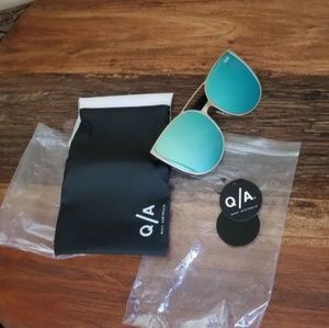 New Quay Australia Sunglasses Turquoise